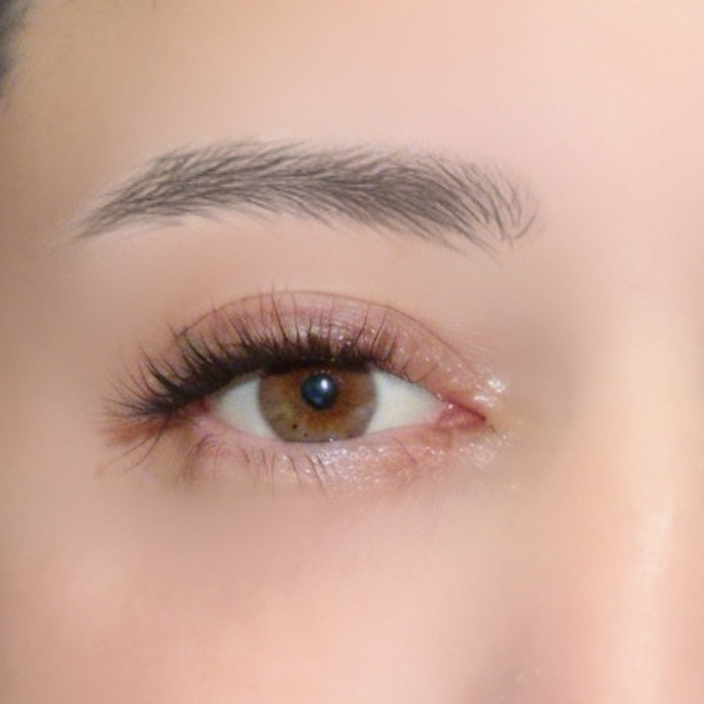 Missy Lash Natural style preglued press on lashes